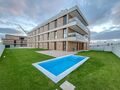 Apartamento T2 Ericeira Mafra para arrendar - mobilado, equipado, ar condicionado, cozinha equipada, terraço, piscina, painéis solares, jardim