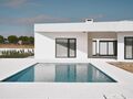 Para venda Moradia V4+1 de luxo Centro Foros de Vale de Figueira Montemor-o-Novo - piscina