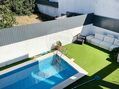 House V3 for rent Fernão Ferro Seixal - playground, swimming pool, double glazing, air conditioning, garden, fireplace, solar panel