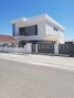 Venda Moradia V4 Isolada Arrentela Seixal - painel solar, isolamento térmico, lareira, vidros duplos, cozinha equipada, garagem, varanda