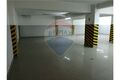 Garagem com 408m2 para venda Almada