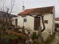 небольшая усадьба с жилым домом V0 Teixoso Covilhã - фруктовые деревья, оливковые деревья, камин, отличный подъезд, подсобное помещение