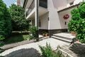 Moradia Remodelada V4 à venda Canhoso Covilhã - lareira, sótão, garagem, varanda, jardins