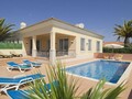 Casa V4 Vale Carro (Olhos de Água) Albufeira - jardim, terraços, piscina, bbq, cozinha equipada