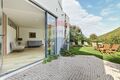 Venda de Moradia V8 Moderna Carvoeira Mafra - vista mar, cozinha equipada, piscina, vidros duplos, varandas, aquecimento central, piso radiante, ar condicionado, jardim