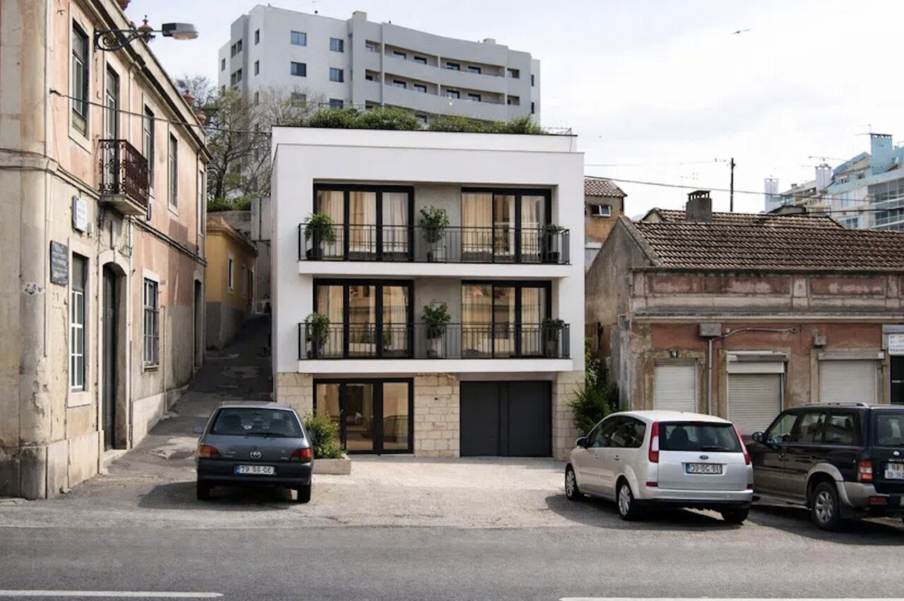 Terreno / Edifício para reconstrução em Lisboa Ajuda